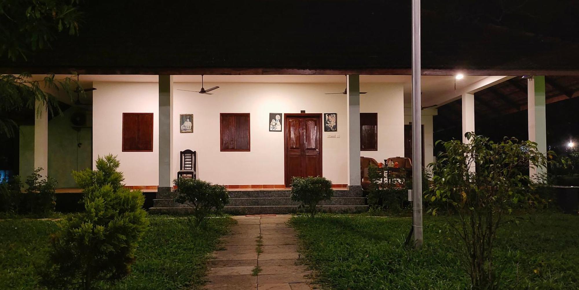 Marari Beach Palace Mararikulam Exterior photo