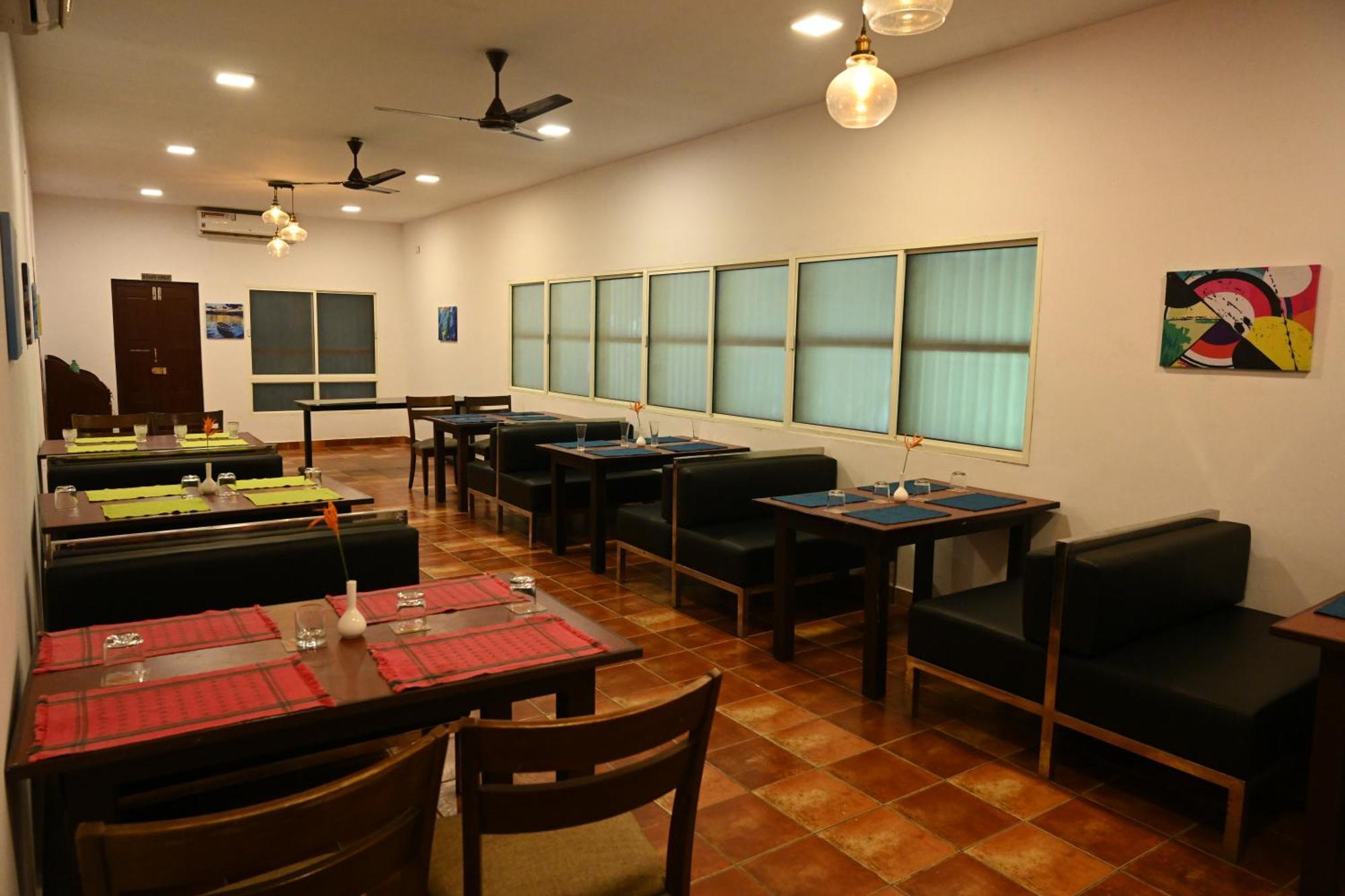 Marari Beach Palace Mararikulam Exterior photo